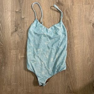 ACACIA one piece  • size small